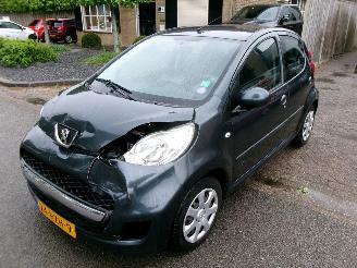 Coche accidentado Peugeot 107 1.0-12V XS 2011/8