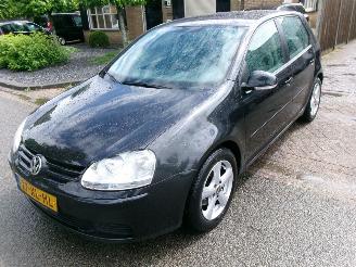 Damaged car Volkswagen Golf 1.6 i AUTOMAAT AIRCO 2007/9