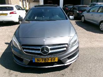 Mercedes A-klasse 180 PRESTIGE AMG LOOK picture 3