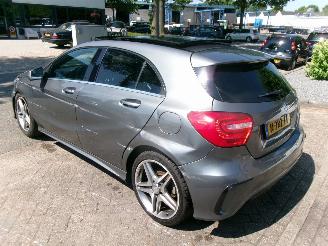 Mercedes A-klasse 180 PRESTIGE AMG LOOK picture 11