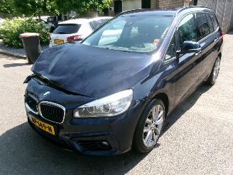 krockskadad bil auto BMW 2-serie 218 DIESEL GRAN TOURER 7P EXECUTIVE AUTOMAAT 2016/2