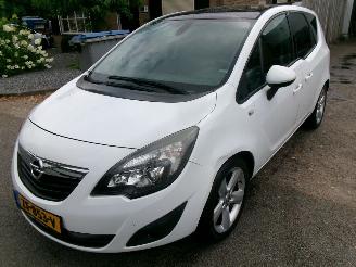 skadebil auto Opel Meriva 1.4 I COSMO AIRCO PANO 2011/12