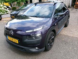 krockskadad bil auto Citroën C4 cactus 1.2 I FEEL 2015/2