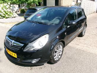 Unfallwagen Opel Corsa 1.4-16V 111 EDITION 2011/3