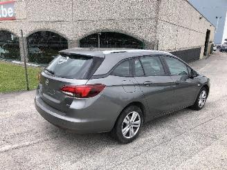 Damaged car Opel Astra COMBI 1.6 CDTI 2018/2