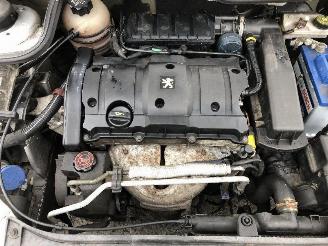 Peugeot 206 CC 1.6 QUIKSILVER picture 23