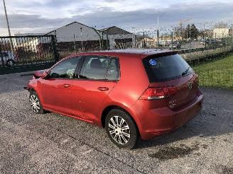 Coche accidentado Volkswagen Golf 1.6 tdi trendline 2019/10