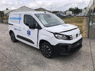 Coche accidentado Peugeot Partner 1.5 HDI  AUTOMATIQUE 2024/6