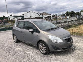 Unfallwagen Opel Meriva 1.4 A14XER 2011/4