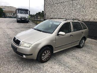 Coche accidentado Skoda Fabia 1.4I  BREAK 2004/3