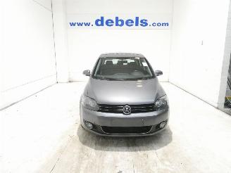 Voiture accidenté Volkswagen Golf plus PL HIGH 1.6 TDI 2009/6