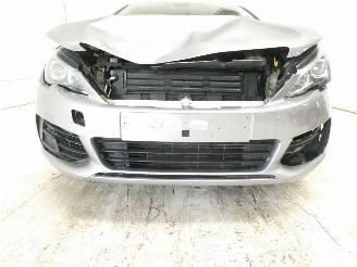 Peugeot 308 II ACTIVE picture 3