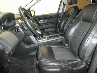 Land Rover Discovery Sport 2.0D SPORT picture 18