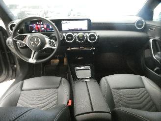 Mercedes Cla-klasse 180 D picture 15