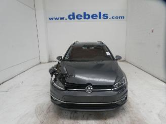 Damaged car Volkswagen Golf VARIANT COMFORT 2017/3