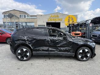 damaged passenger cars Volvo EX30 CORE 2024/11