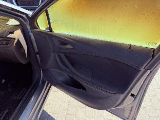 Opel Astra OPC LINE picture 16