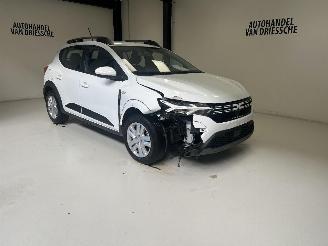 uszkodzony samochody osobowe Dacia Sandero STEPWAY 2024/4