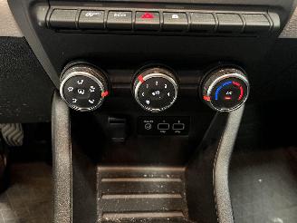 Renault Clio  picture 14