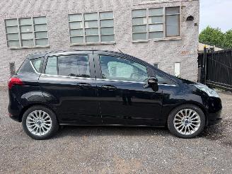 Voiture accidenté Ford B-Max TITANIUM 2013/2