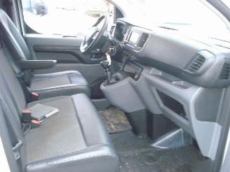 Opel Vivaro EURO 6 L3-H1 15DIESEL 120PK picture 17