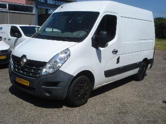 skadebil bedrijf Renault Master 2.3DCI AIRCO L1-H2 2016/5