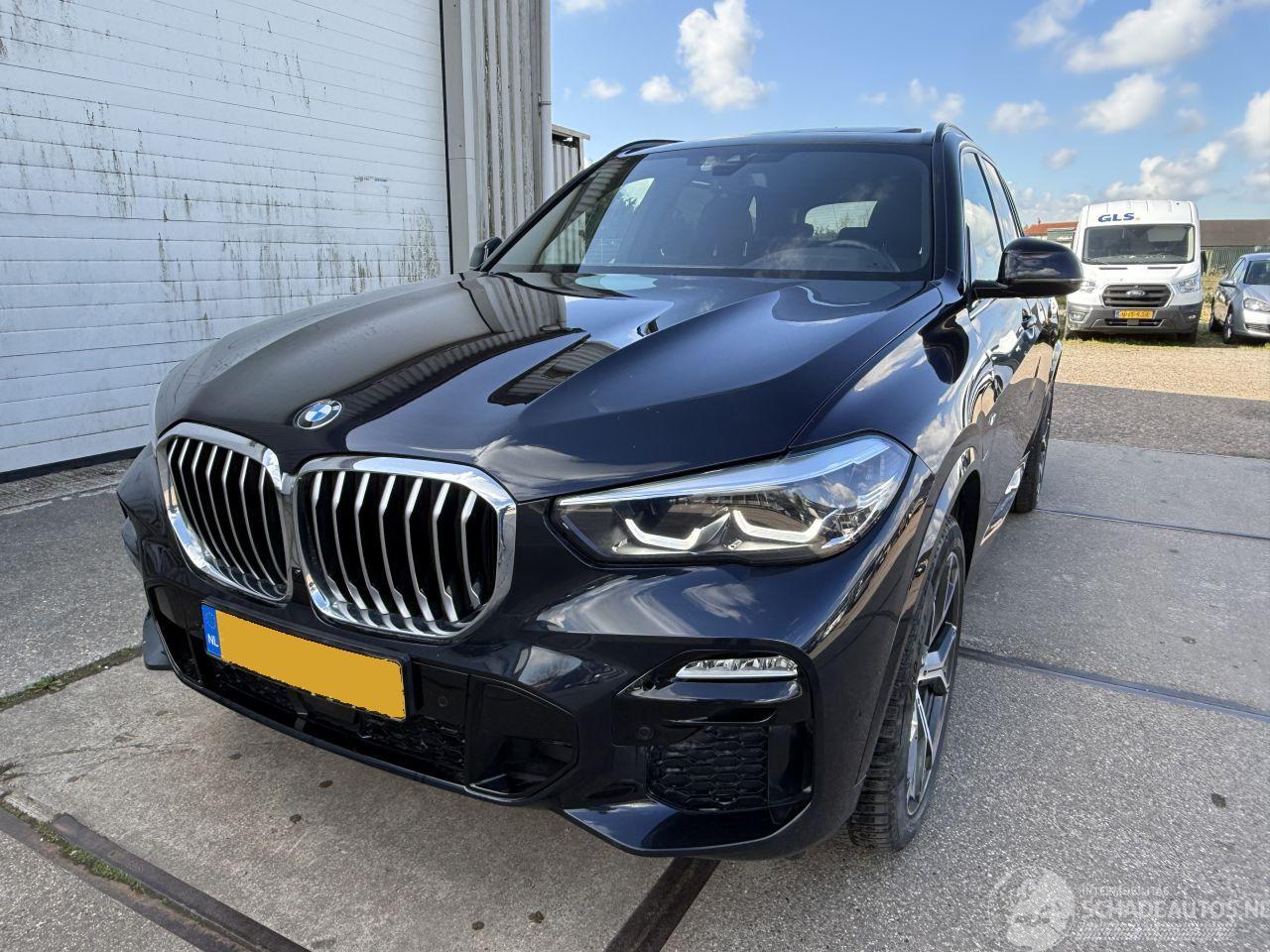 BMW X5 45e M-Sport Panoramadak Harman Kardon