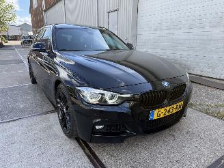 Voiture accidenté BMW 3-serie 318i M-Sport Panoramadak H/K Leer 2019/11