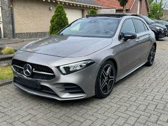 Schadeauto Mercedes A-klasse 180 d AMG LINE PANORAMADAK NAVI CAMERA LED 2020/2
