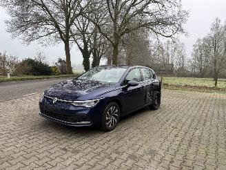 Unfallwagen Volkswagen Golf 8 GTE PLUG IN 204 PK AUTOMAAT NAVI CLIMA CAMERA LED VIRT DASH B.J 12-2023 2023/12