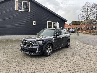 Schadeauto Mini Countryman COOPER HYBRIDE PLUG IN SE 4AWD AUTOMAAT NAVI CLIMA LEER LED PDC B.J 2019 2019/1