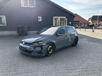 uszkodzony samochody osobowe Volkswagen Golf GTI TCR 300 PK SPECIAL EDITION PANO LEER DYNO AUDIO NAVI CLIMA VIRT DASH B.J 2019 2019/1
