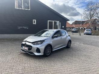 uszkodzony samochody osobowe Mazda 2 AUTOMAAT HYBRIDE APP CLIMA CAMERA PDC STOELVERW B.J 7-2024 2024/7