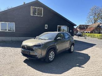 skadebil auto Toyota Yaris Cross 125 PK DYNAMIQ AIRCO CAMERA B.J 07-2022 6300 KM !!!! 2022/7