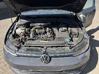 Volkswagen Golf 8 TSI NAVI CLIMA CAMERA VIRT DASH PDC PRIVACY GLASS B.J 2023 picture 12