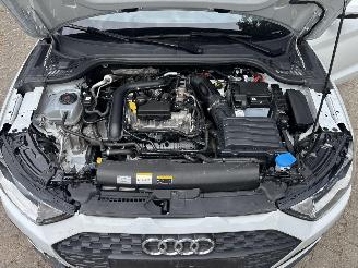 Audi A1 25 TFSI 95 PK VIRT DASH AIRCO PDC B.J 2023 lichte schroefschade picture 12