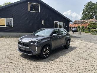 Coche accidentado Toyota Yaris Cross HYBRIDE 1.5 AUTOMAAT NAVI CLIMA CAMERA PDC B.J 06-2023 2023/9