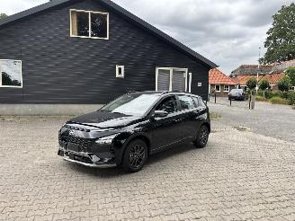 Voiture accidenté Hyundai Bayon AUTOMAAT GDI 100 PK NAVI AIRCO CAMERA LED VIRT DASH B.J 11/2025 2025/11