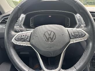 Volkswagen Tiguan 1.5 AUTOMAAT 150 PK NAVI CLIMA CAMERA VIR DASHBOARD LED TREKHAAK B.J 2024 picture 11