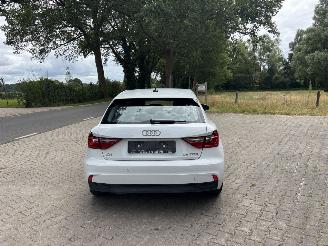 Audi A1 TFSI VIRT DASH AIRCO PDC B.J 2023 LICHTE SCHROEFSCHADE picture 7