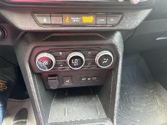 Dacia Jogger 1.8 HYBRIDE AUTOMAAT 7 PERS EXTREEM NAVI CLIMA CAMERA CRUISE LED B.J 04-2026 picture 19