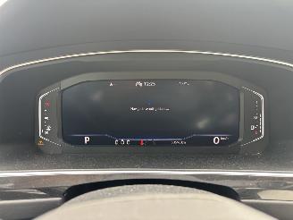 Volkswagen Tiguan 1.5 AUTOMAAT 150 PK NAVI CLIMA CAMERA VIR DASHBOARD LED TREKHAAK B.J 2024 picture 12