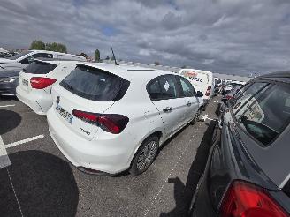 Coche accidentado Fiat Tipo  2017/10