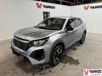 krockskadad bil auto Peugeot 2008  2026/2
