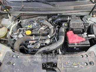 Dacia Duster ESSENTIAL picture 2
