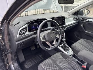 Volkswagen T-Roc  picture 14