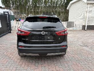Coche accidentado Nissan Qashqai AUTOMATIC -- DIESEL 2019/4