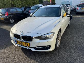 Unfallwagen BMW 3-serie 320d EfficientDynamics Edition Business 2013/4