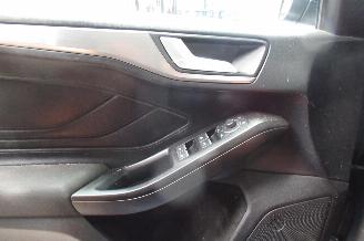 Ford Focus TITANIUM picture 24