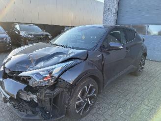Damaged car Toyota CH-R TOYOTA CHR HYBRID 2018 2018/9